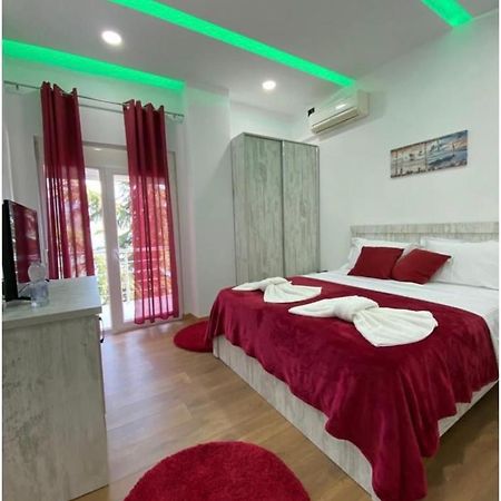 Lundra Hotel Gramsh Екстериор снимка